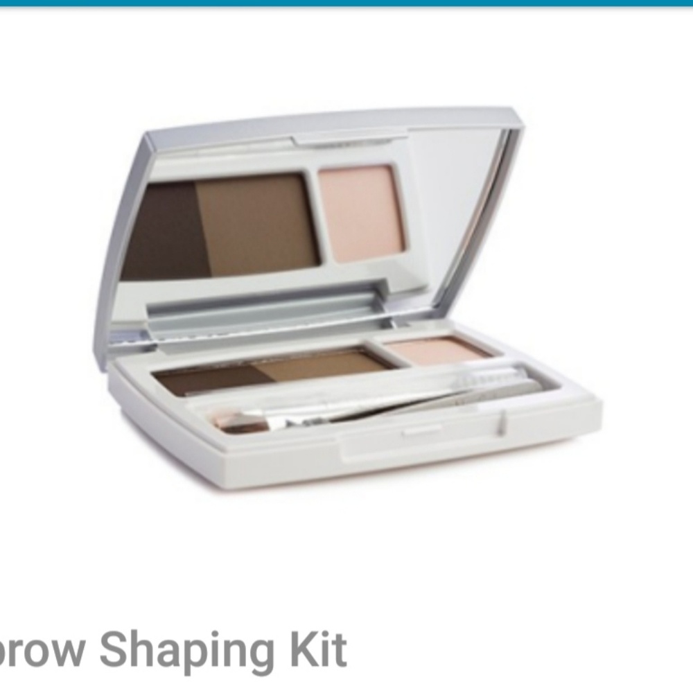 Eyebrow shaping kit